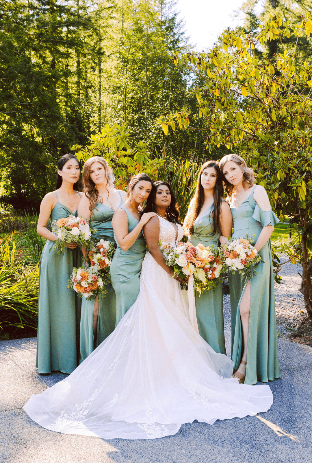 PNW Weddings - Gsquared Weddings Photography - Bridesmaids in green dresses at summer garden wedding Washington 3 Birds Caravan - Mobile Bridal Suite - Bride and Bridal Party Drinks-min